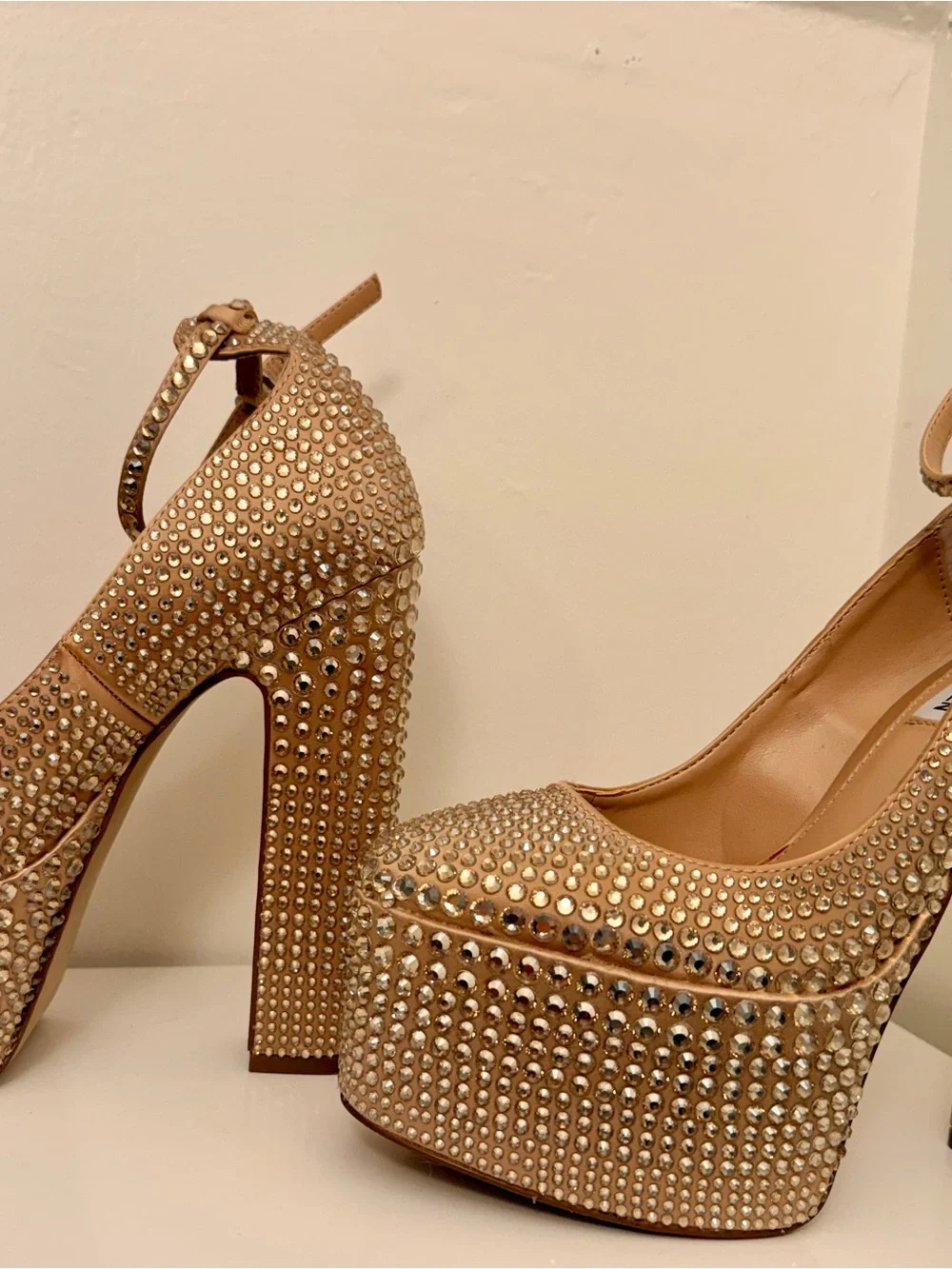 Steve Madden rhinestone skyrise platforms size 6.5